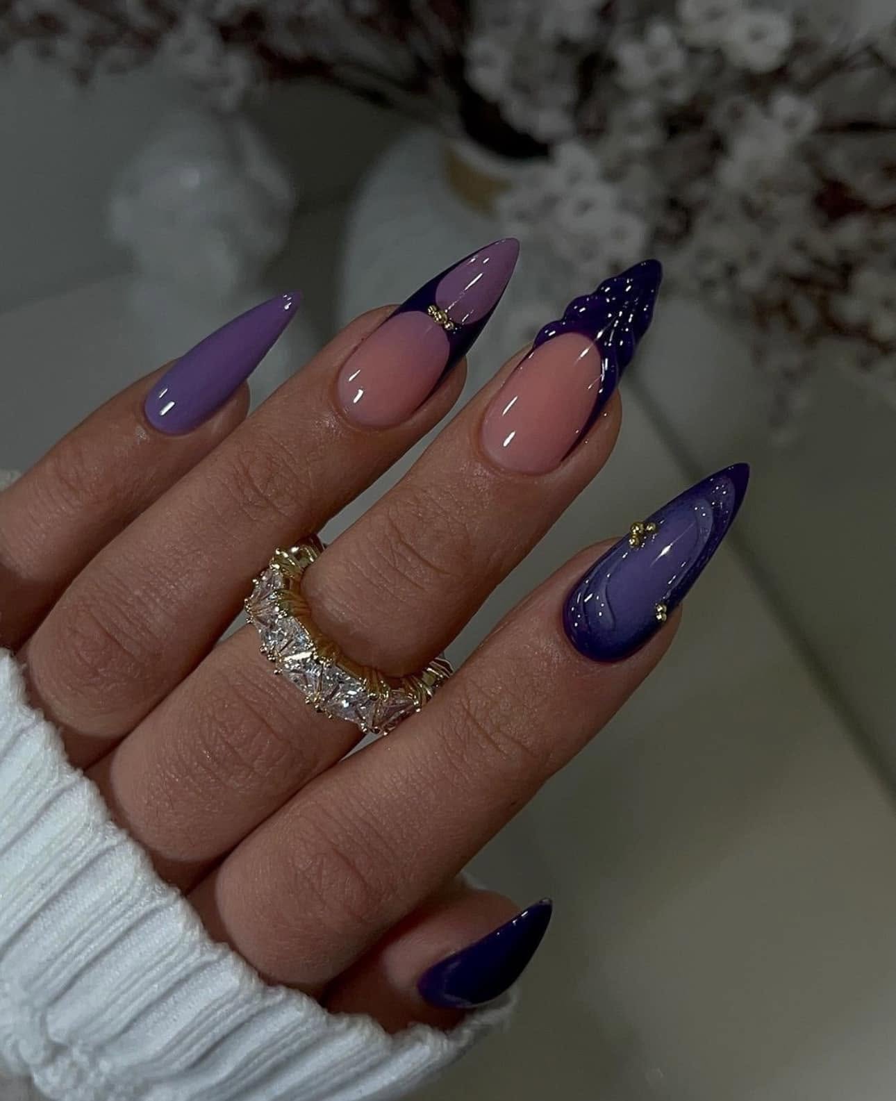 GRAY365 featured nail design